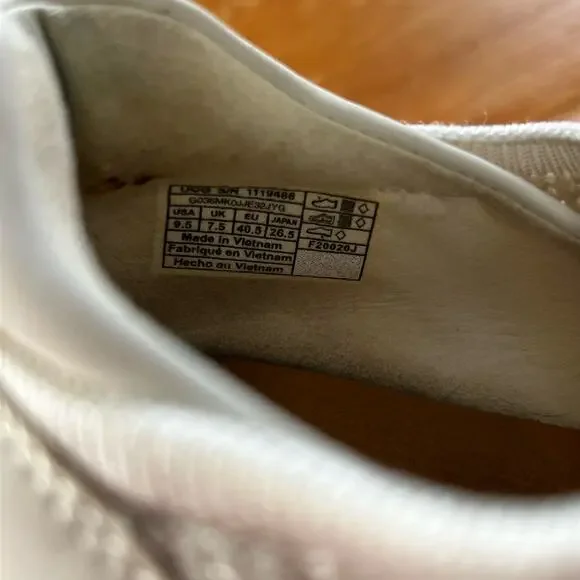 UGG Women’s Tay Mesh Knit Sneakers Cream Shoes Size 9.5 Casual Athleisure - Picture 6 of 7